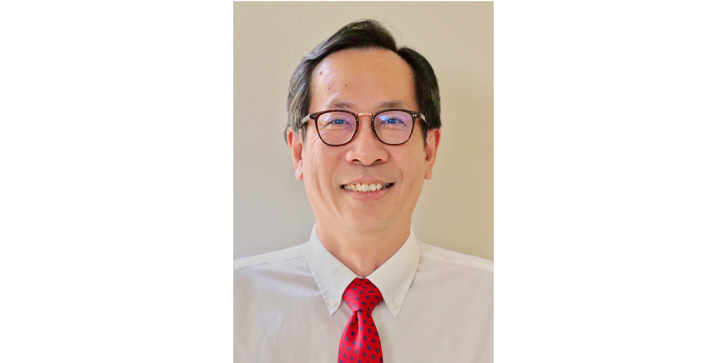 Professor Chow-Yang Lee on a white background